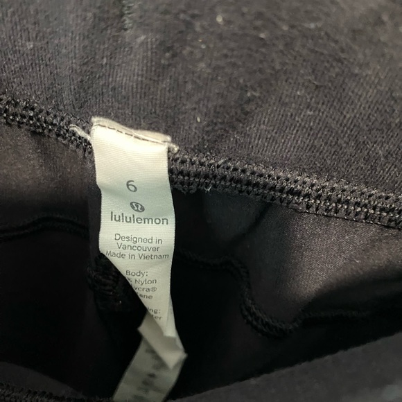 Lululemon “Ready To Rulu” Pant, Size 6, Great Condition, Pre-Owned - Picture 4 of 5